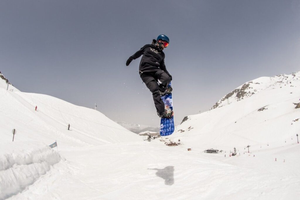 Szkolenie snowboardowe SITS